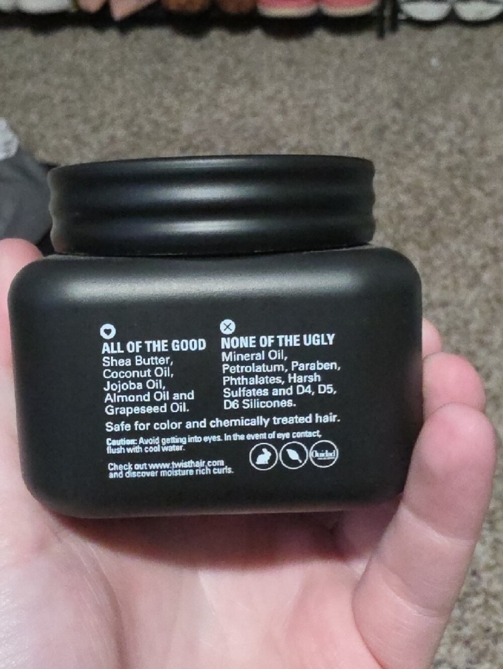 Twist Sunday Feels Deeply Hydrating Hair Mask - Black - Picture 3 of 4